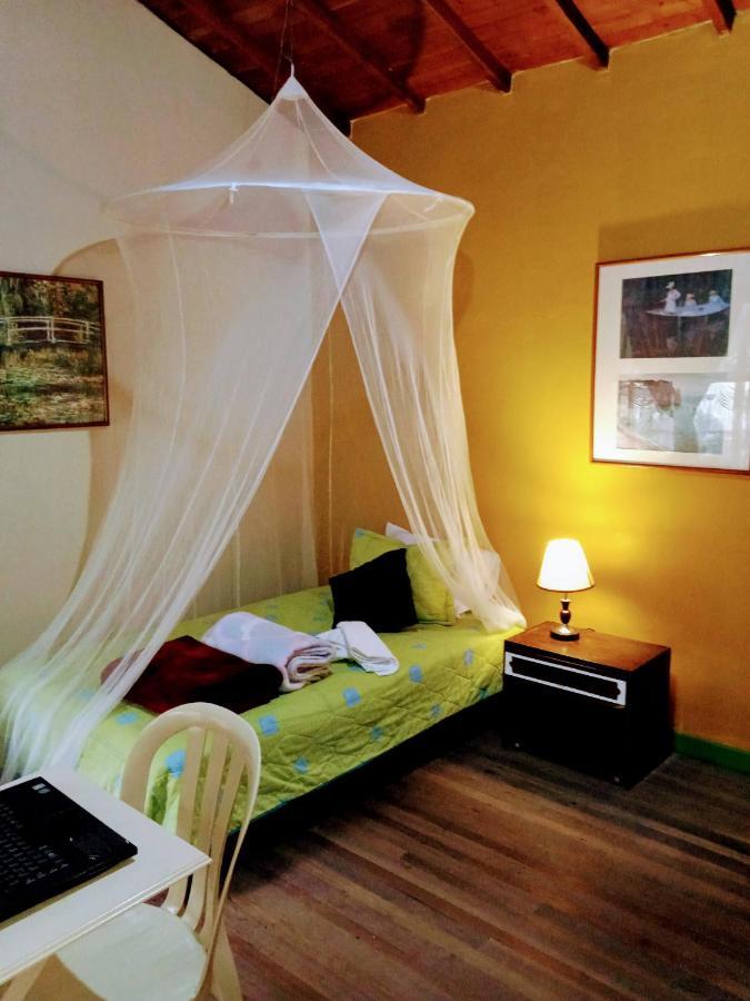 Casa Luna -Estrategica Ubicacion- Медельин Экстерьер фото